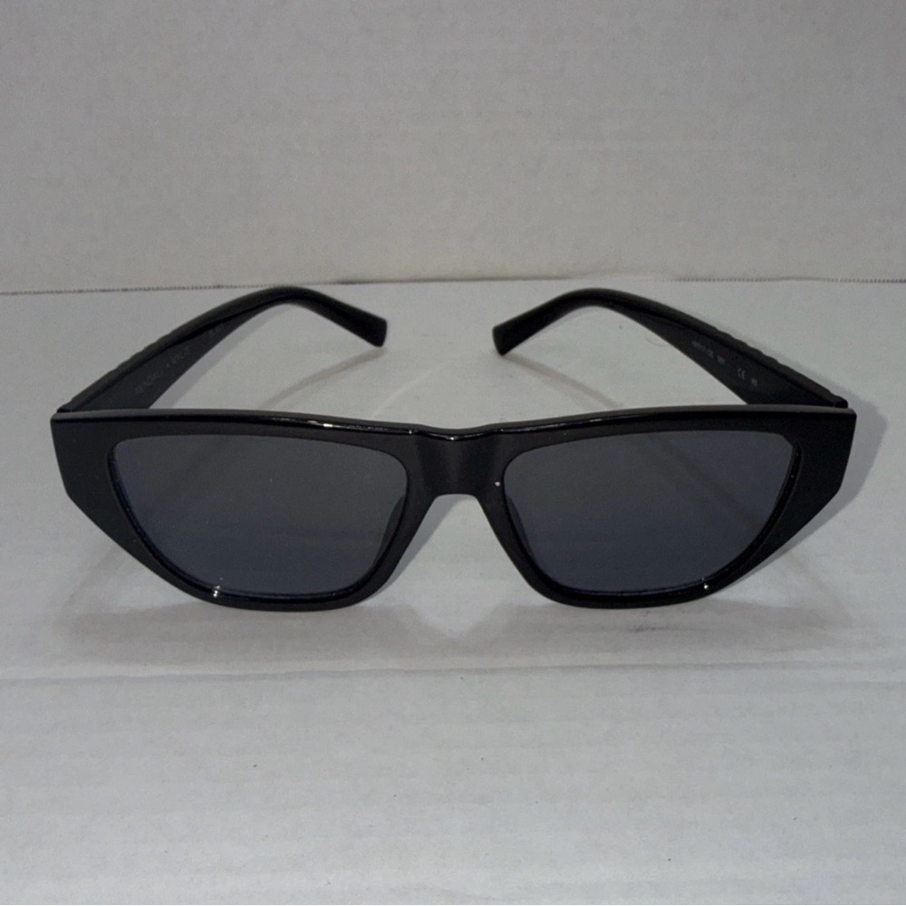 Stylish Black Sunglasses